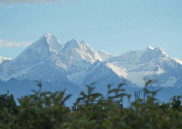 在納加闊特眺望雪山群峰 在納加闊特眺望雪山群峰