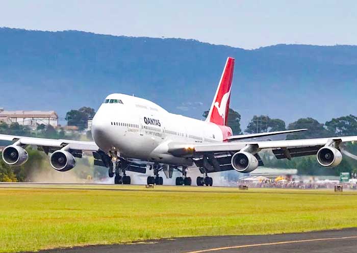 Qantas Qantas