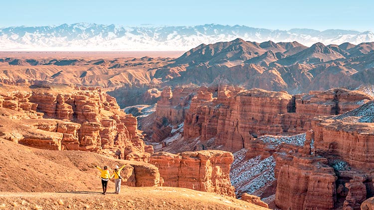 哈萨克斯坦旅游
