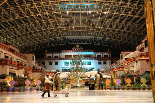 >拉萨圣地天堂洲际大饭馆