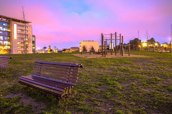葡萄牙到西藏旅游