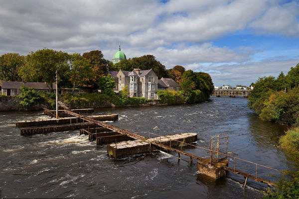 爱尔兰到西藏旅游