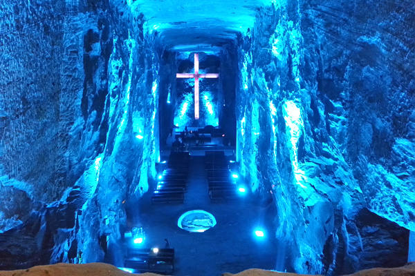 哥伦比亚到西藏旅游