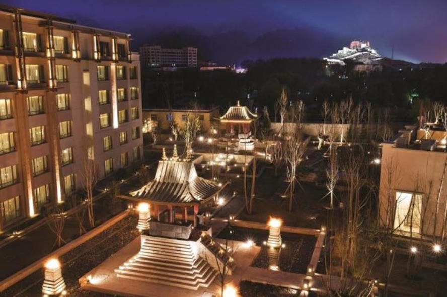 >拉萨香格里拉大旅馆