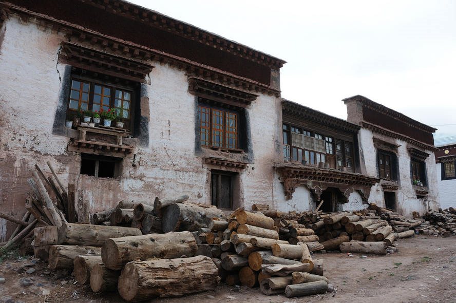 昌都10月份天气概况