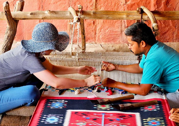 Visita al pueblo de Bishnoi: en pueblos de Bishnoi como Guda Bishnoiyan, Kakani y Khejarli. Se puede hacer un recorrido en jeep.