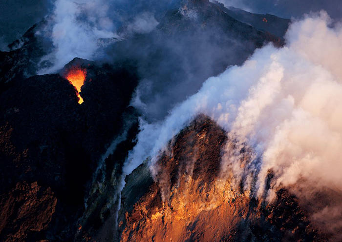 Volcán Taal: ubicado a 50 km de Manila, es uno de los volcanes más activos de Filipinas.