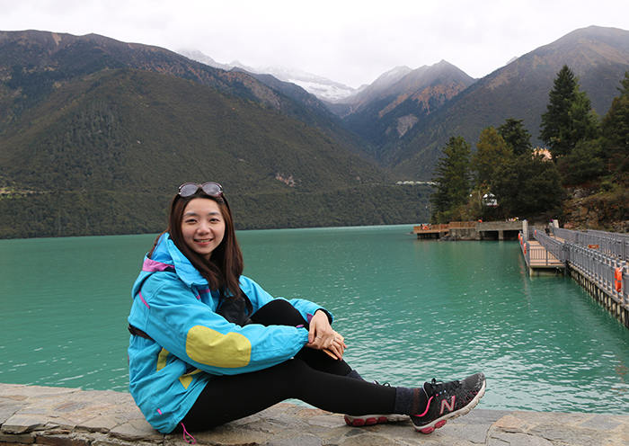Day 2 - Our beautiful customer beside Lake Basumtso
 Day 2 - Our beautiful customer beside Lake Basumtso