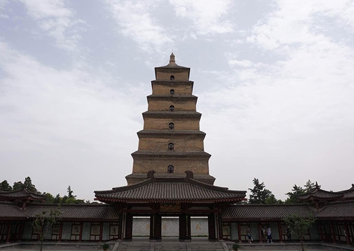 Day 12 - Big Wild Goose Pagoda is a seven-layered pagoda standing 64.5 meters tall
 Day 12 - Big Wild Goose Pagoda is a seven-layered pagoda standing 64.5 meters tall