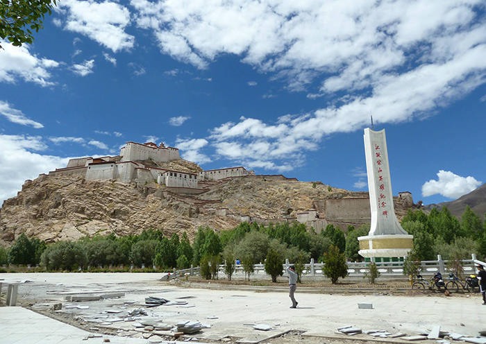 gyantse dzong site