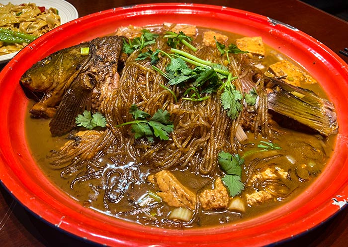 哈爾濱美食-得莫利燉魚 哈爾濱美食-得莫利燉魚