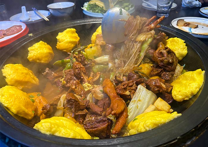 哈爾濱美食-鐵鍋燉 哈爾濱美食-鐵鍋燉