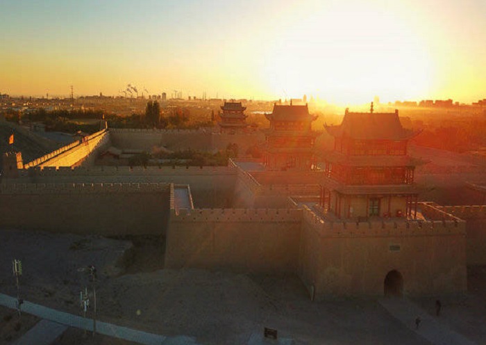 Jiayuguan es la fortaleza de transporte de la antigua
