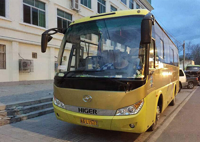 西藏租车-29座金龙大巴