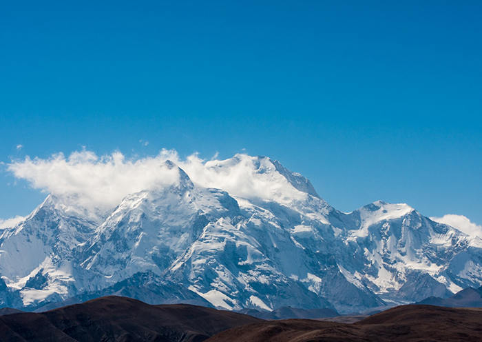 Day 4 Along the way we will see the spectacular Nyenchen Thanglha mountain range with its scenic snow-capped mountain peaks.
Day 4 Along the way we will see the spectacular Nyenchen Thanglha mountain range with its scenic snow-capped mountain peaks.