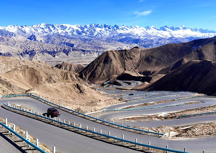 去新疆旅游包车要注重什么？？？？新疆包车旅游避坑指南