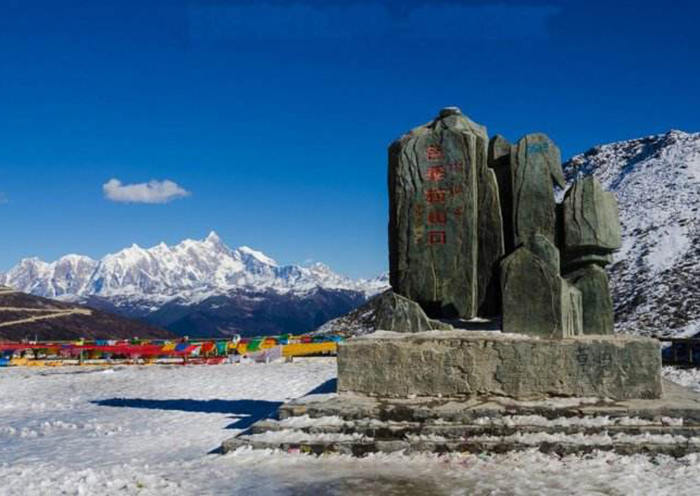Day 5 This day we will drive from Nyingchi to Lhasa and enjoy the beautiful sceneray en route.
 Day 5 This day we will drive from Nyingchi to Lhasa and enjoy the beautiful sceneray en route.