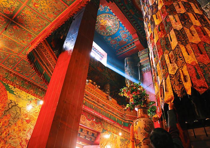 Day 10 Tashilhunpo Monastery (altitude: 3,800m)which is also the largest and most influential Gelug Monastery in Shigatse prefecture. 
 Day 10 Tashilhunpo Monastery (altitude: 3,800m)which is also the largest and most influential Gelug Monastery in Shigatse prefecture.
