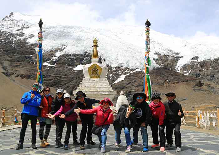 Day 1  Arrival Beijing, Private pick up from Beijing International airport
 Day 1  Arrival Beijing, Private pick up from Beijing International airport