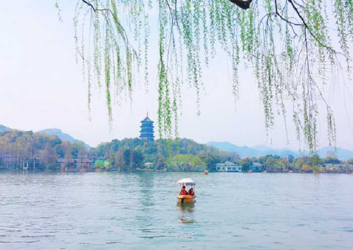 West Lake es una atracción icónica y simbólica de Hangzhou