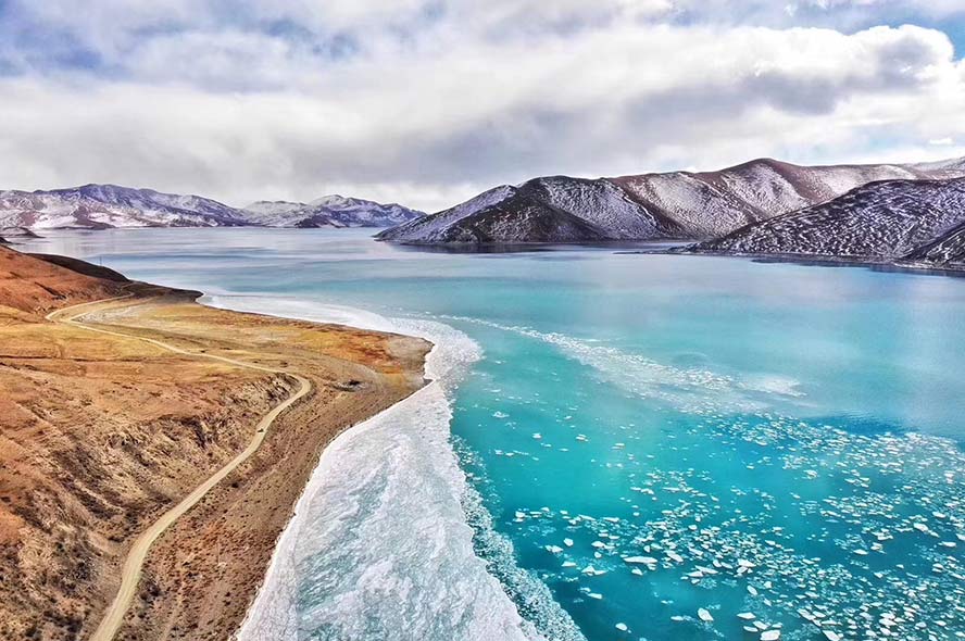 拉萨-羊湖-林芝-鲁朗-大峡谷6晚7日游