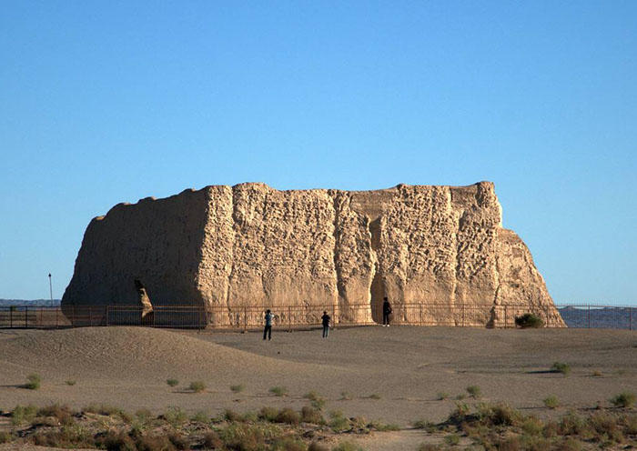 El paso de Yumen es una antigua reliquia de la dinastía Han que gobernó esta tierra.