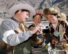 西藏亿万富翁群培次仁的创业之路