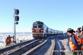 青藏铁路西格二线要害路段实现双线开通