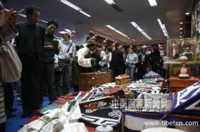 挖掘民族文化内在 提升旅游商品形象