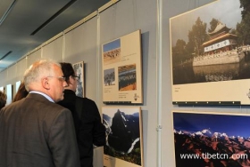 《西藏今昔》图片展在柏林上旅行