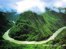 雅鲁藏布大峡谷成今年西藏旅游新亮点