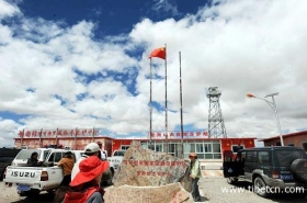 青藏公路沿线受自驾游喜欢者追捧