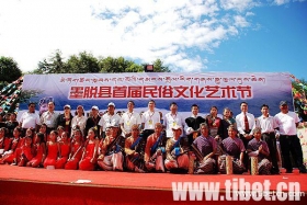 民俗文化艺术节预热墨脱旅游业