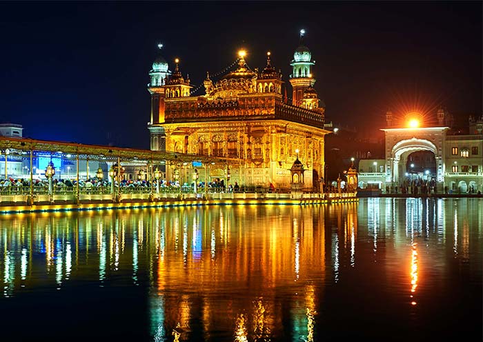 璀璨燈火裡的金廟夜色