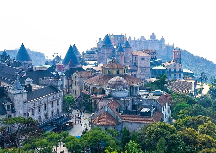 巴拿山的法式建筑