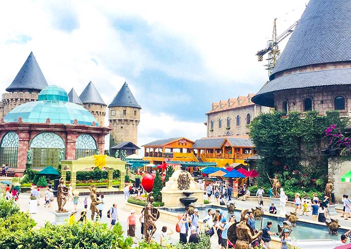 巴拿山奇幻乐园