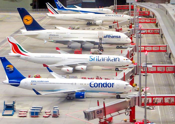 班达拉奈克国际机场