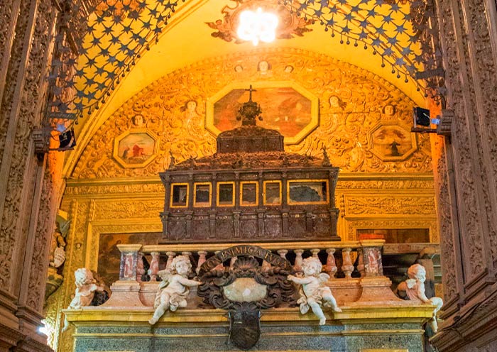 仁慈耶穌大教堂內景