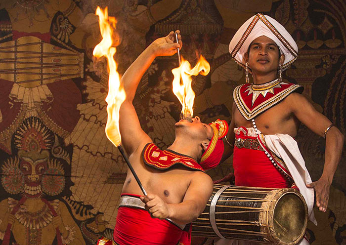 康提文化舞蹈表演