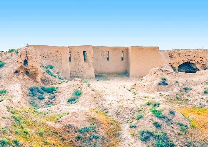 彭吉肯特古城遗址