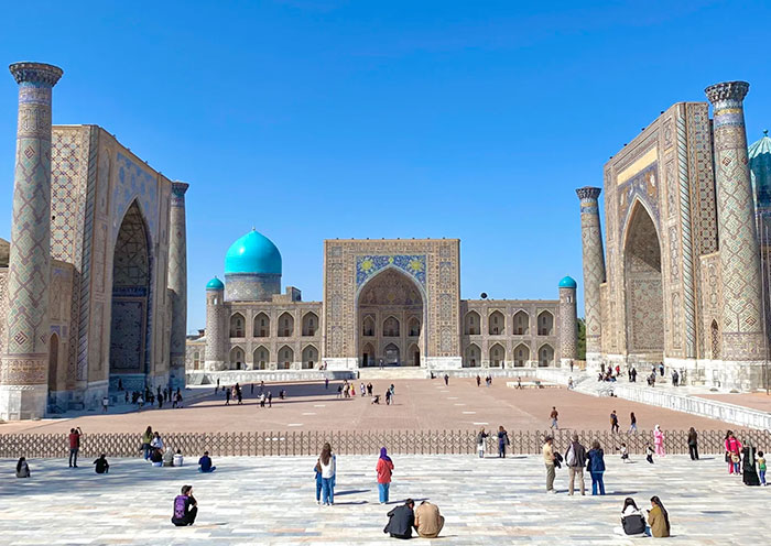 撒马尔罕雷吉斯坦广场