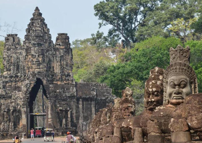 4 días y 3 noches    Viaje de descubrimiento a Siem Reap