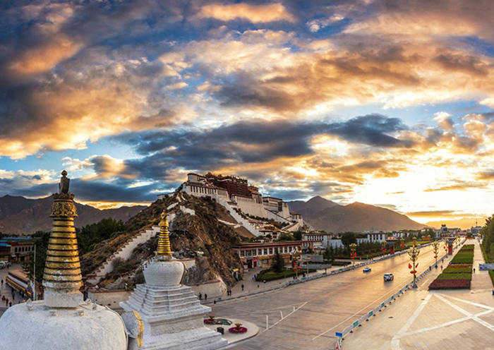 Day5- Arrive in the city of sunlight- Lhasa.
