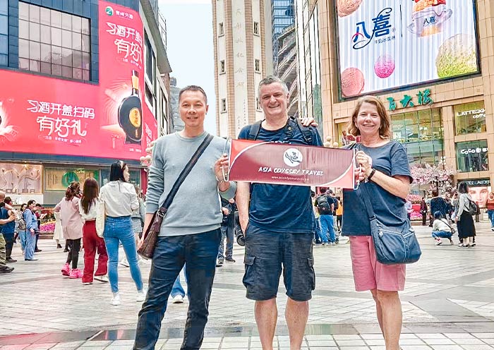 奥德赛在重庆旅游的游客