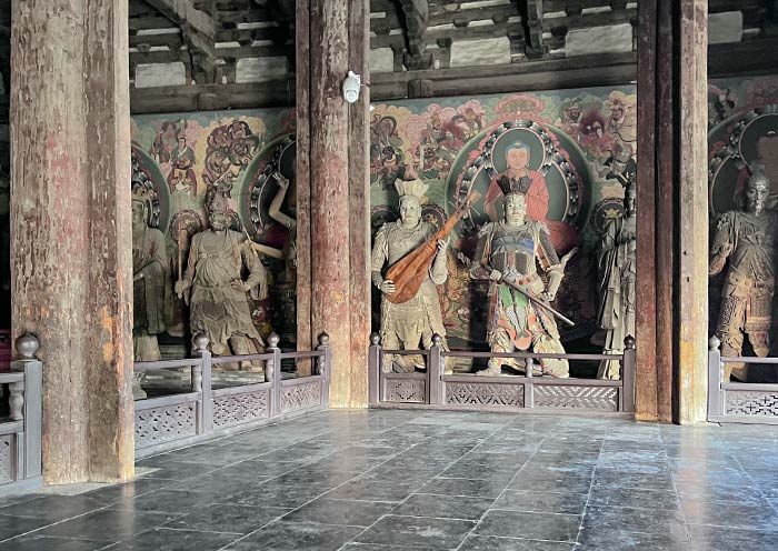 善化寺彩色佛像