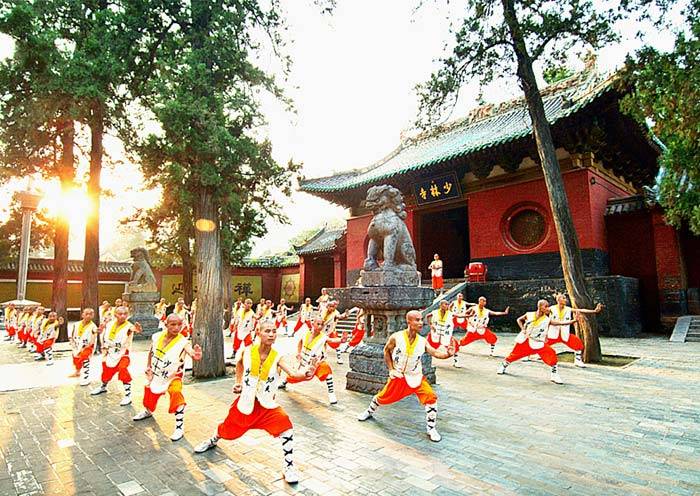 少林寺练武的僧人