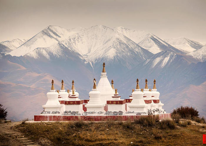 Day4-Drak Yerpa monastery, built on a hillside with more than 80 meditation caves