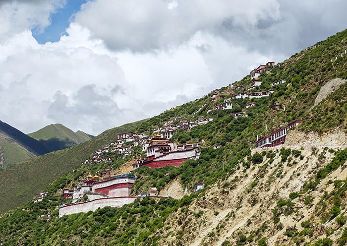 Day5-Tourists will get a stunning view of the Drigung Valley.
