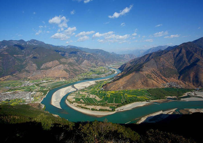 Day 14 – The second day of Yangtze River cruise
