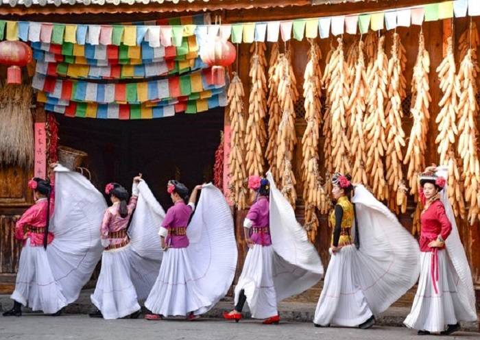 Day 2 - The Yunnan Folkways Village is a place to soak up the atmosphere of the culture and lifestyle of the 26 ethnic groups in Yunnan.
